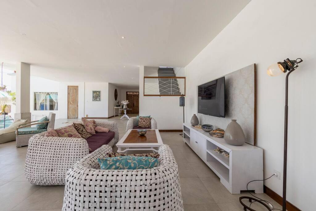 נוסה-למבונגן Orchid Villa 18M Pool, Sea View מראה חיצוני תמונה